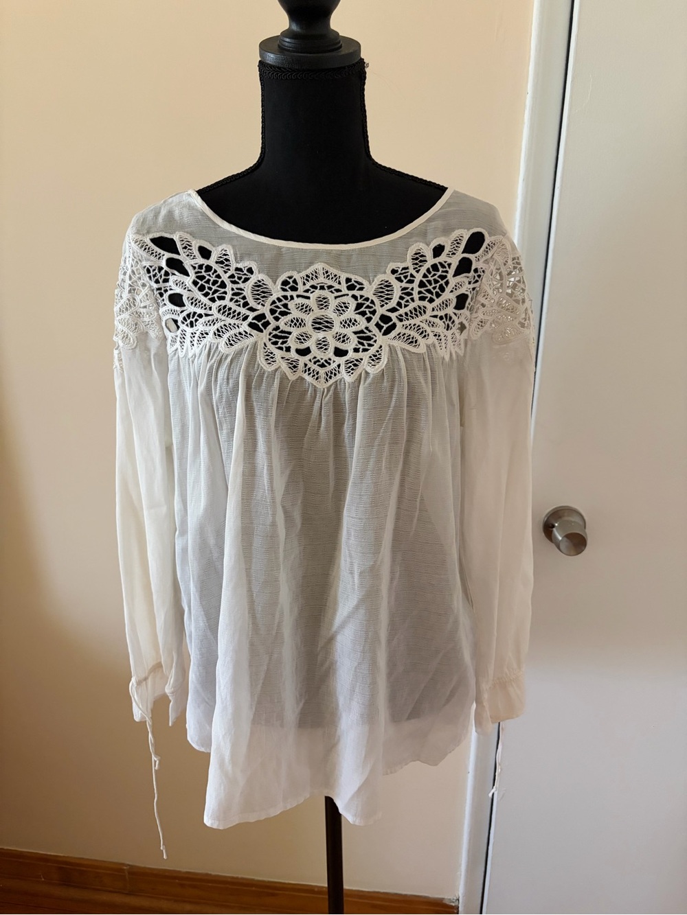 Lucky Brand White Crochet Yoke Boho Peasant Top